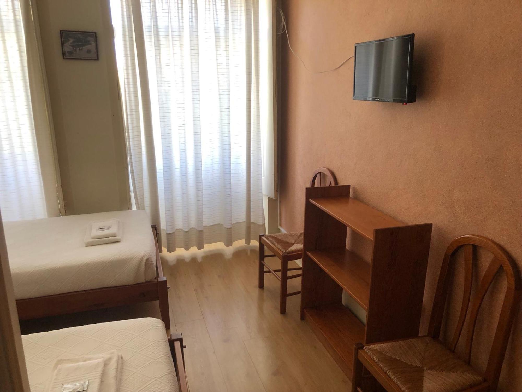 Apartamento Coracoes Unidos "A Pensao" Alcobaça Exterior foto