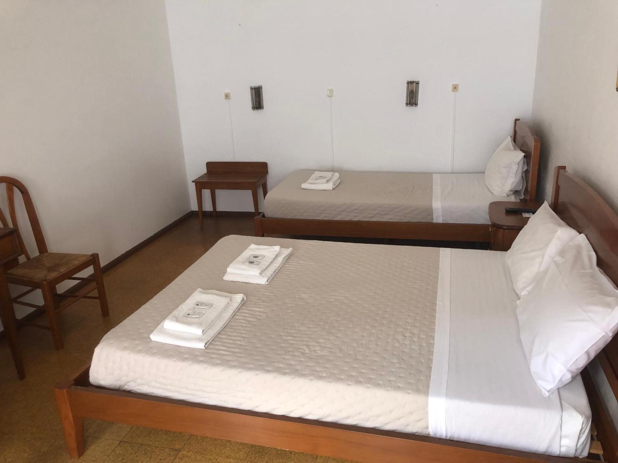 Apartamento Coracoes Unidos "A Pensao" Alcobaça Exterior foto